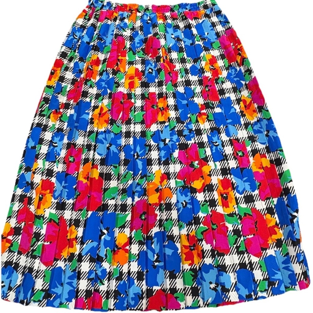Pleated Floral Plaid Maxi Skirt in Blue, Pink & Green - Picture 2 of 7